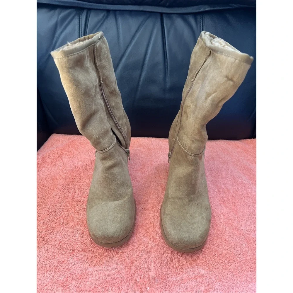 Bamboo Women's Boots Size 9